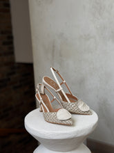 C30 OVYE AMR 1312 MILK