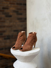 C32 OVYE AT 2171 CUBA