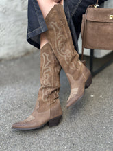 B 41 ALSIDO RCNO12 TAUPE