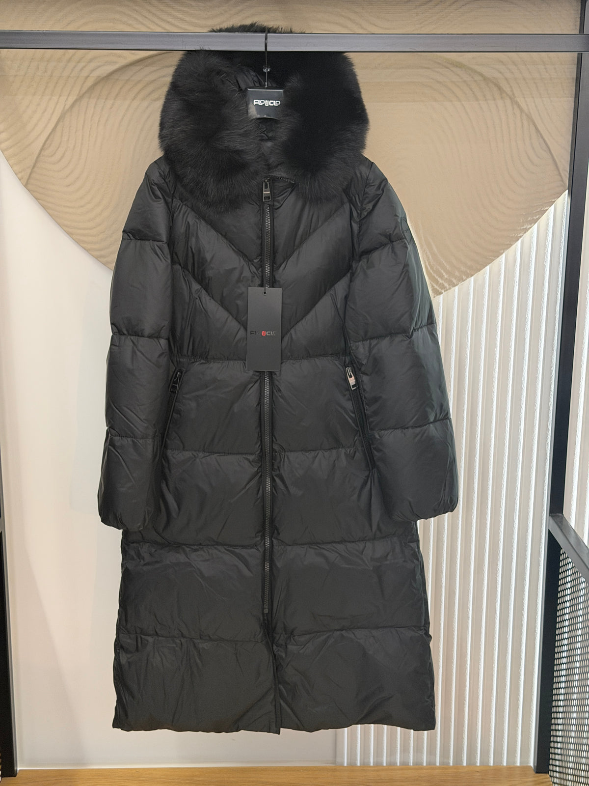 29 FLO CLO TITTY LUNGO NERO