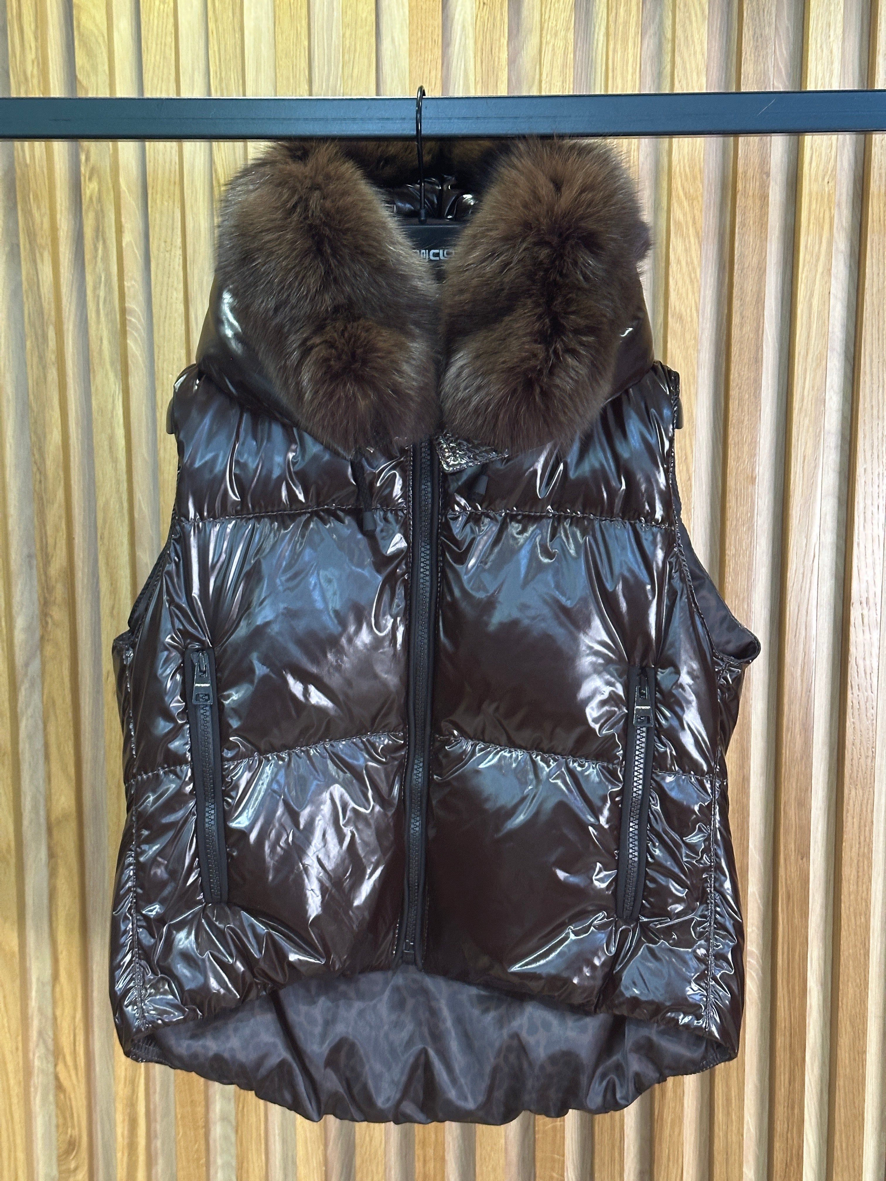 FLO CLO GILET AMINA LACCA MORO