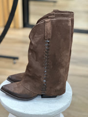 B 71 ALSIDO ČIZMICE 044 T.MORO